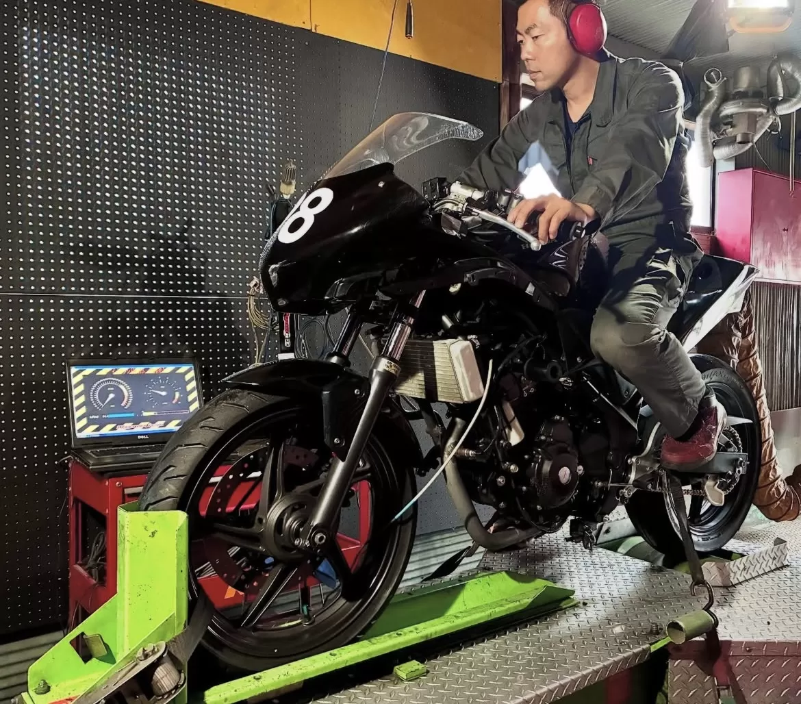 エンジンオイルを変えて再ダイナモなど